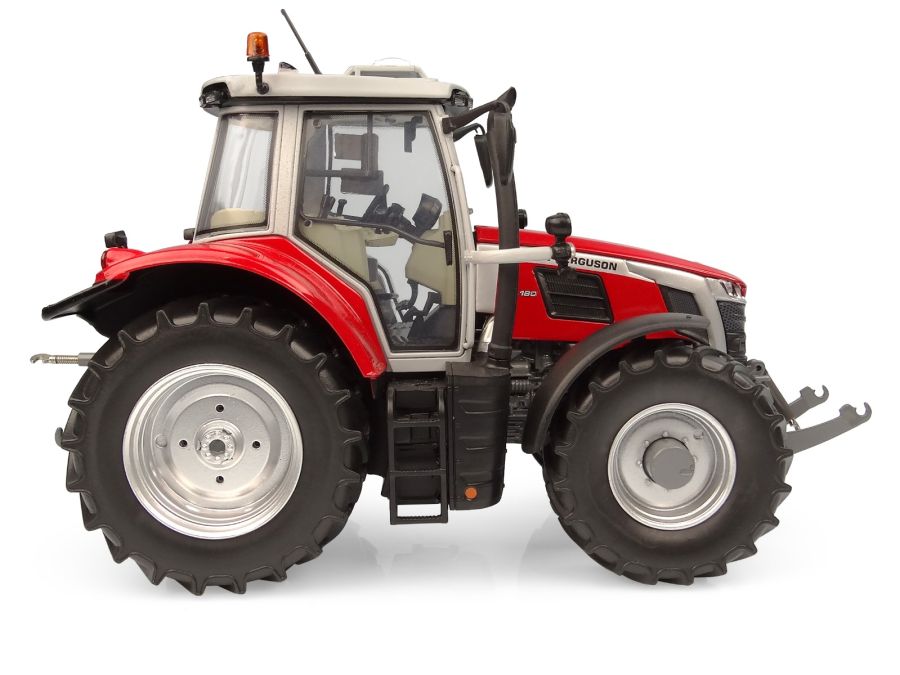 Massey Ferguson MF 1080 トラクター 1/32 Massey Ferguson MF 1080 トラクター 1/32 - メルカリ