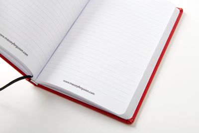 BUCH AUS ROTEM KUNSTLEDER | FORMAT A5